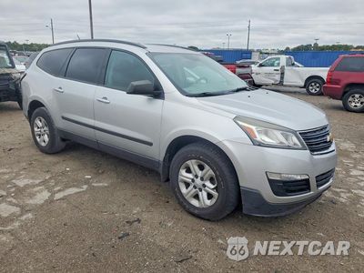 Czwarte zdjęcie samochodu z boku: 2015 CHEVROLET TRAVERSE LS VIN:1GNKRFKDXFJ355415 - miniatura