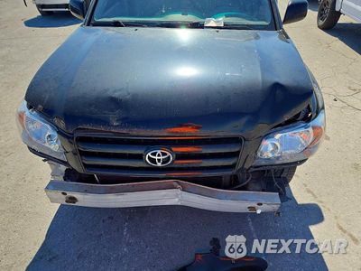 Zdjęcie 12 z 14 samochodu: 2005 TOYOTA HIGHLANDER LIMITED VIN:JTEEP21A250131986 - miniatura