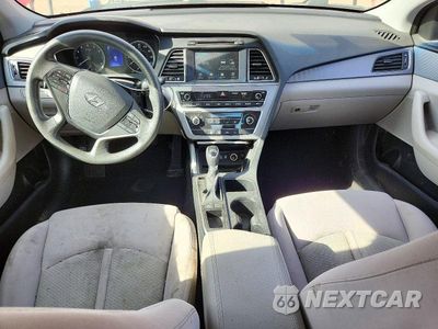 Zdjęcie 8 z 12 samochodu: 2017 HYUNDAI SONATA SE VIN:5NPE24AF1HH589231 - miniatura