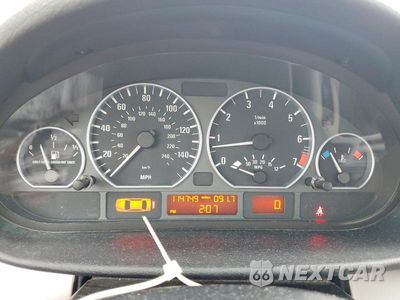Zdjęcie 9 z 12 samochodu: 2004 BMW 330 I VIN:WBAEV53414KM38004 - miniatura