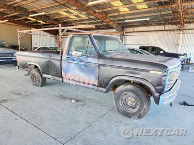 Czwarte zdjęcie samochodu z boku: 1984 FORD F150 VIN:1FTEF15F5EPA61026 - miniatura