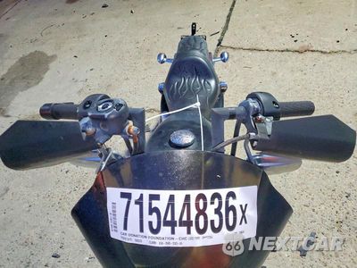 Piąte zdjęcie samochodu w środku: 2009 HARLEY-DAVIDSON XL883 L VIN:1HD4CR2189K400634 - miniatura