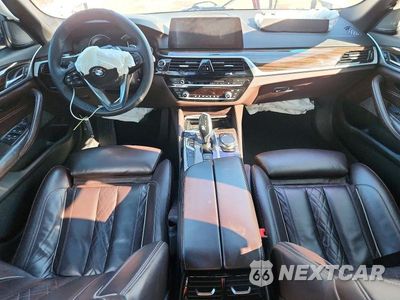 Zdjęcie 8 z 12 samochodu: 2019 BMW 540 I VIN:WBAJE5C57KWW12722 - miniatura