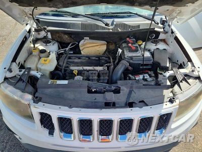 Zdjęcie 12 z 13 samochodu: 2016 JEEP COMPASS LATITUDE VIN:1C4NJCEA7GD773444 - miniatura