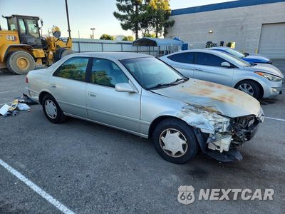 Czwarte zdjęcie samochodu z boku: 2000 TOYOTA CAMRY CE VIN:4T1BG22K4YU708377 - miniatura