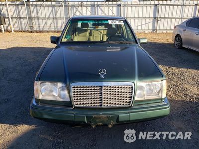 Piąte zdjęcie samochodu w środku: 1995 MERCEDES-BENZ E 300D VIN:WDBEB31E6SC153364 - miniatura
