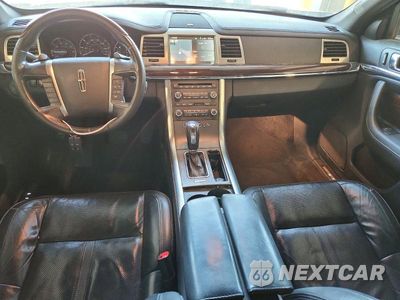 Zdjęcie 8 z 12 samochodu: 2011 LINCOLN MKS VIN:1LNHL9DR4BG615504 - miniatura