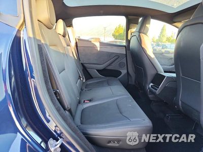 Zdjęcie 10 z 12 samochodu: 2026 TESLA MODEL Y VIN:7SAYGDEE1TF727912 - miniatura