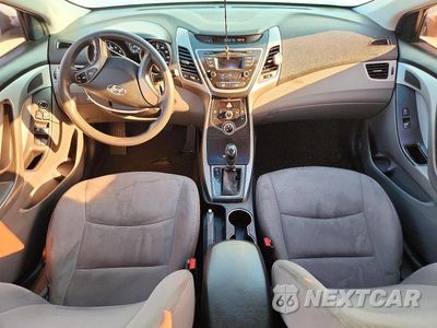 Zdjęcie 8 z 12 samochodu: 2014 HYUNDAI ELANTRA SE VIN:5NPDH4AE7EH485632 - miniatura