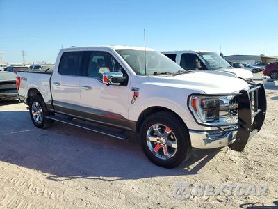 Czwarte zdjęcie samochodu z boku: 2023 FORD F150 SUPERCREW VIN:1FTFW1E86PFA43391 - miniatura