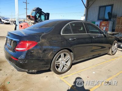 Trzecie zdjęcie samochodu z tyłu: 2017 MERCEDES-BENZ E 300 VIN:WDDZF4JB4HA166465 - miniatura
