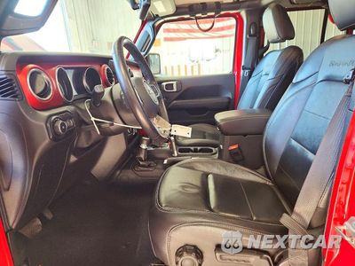 Zdjęcie 7 z 14 samochodu: 2019 JEEP WRANGLER UNLIMITED SAHARA VIN:1C4HJXEN7KW687667 - miniatura