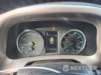 Zdjęcie 9 z 13 samochodu: 2017 TOYOTA RAV4 HV LIMITED VIN:JTMDJREV9HD075985 - miniatura