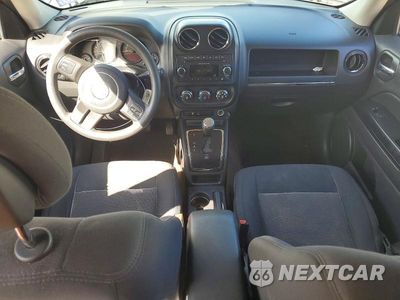 Zdjęcie 8 z 12 samochodu: 2014 JEEP PATRIOT SPORT VIN:1C4NJPBA8ED573262 - miniatura