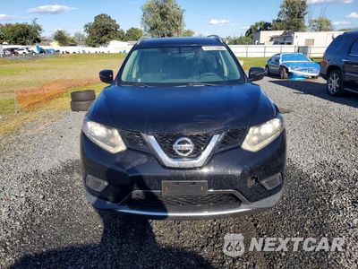 Piąte zdjęcie samochodu w środku: 2016 NISSAN ROGUE SV VIN:KNMAT2MV3GP613213 - miniatura