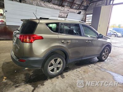 Trzecie zdjęcie samochodu z tyłu: 2015 TOYOTA RAV4 XLE VIN:JTMRFREV8FD156352 - miniatura