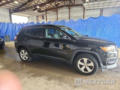 Czwarte zdjęcie samochodu z boku: 2018 JEEP COMPASS LATITUDE VIN:3C4NJCBB2JT165944 - miniatura
