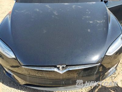 Zdjęcie 12 z 13 samochodu: 2018 TESLA MODEL X VIN:5YJXCDE27JF126978 - miniatura