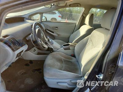 Zdjęcie 7 z 12 samochodu: 2015 TOYOTA PRIUS TWO VIN:JTDKN3DU6F0452438 - miniatura