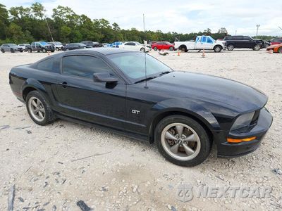 Czwarte zdjęcie samochodu z boku: 2006 FORD MUSTANG GT VIN:1ZVFT82H865228307 - miniatura