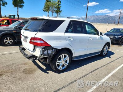 Trzecie zdjęcie samochodu z tyłu: 2015 MERCEDES-BENZ ML 350 VIN:4JGDA5JB2FA560886 - miniatura