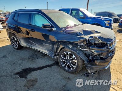 Czwarte zdjęcie samochodu z boku: 2022 JEEP COMPASS LIMITED VIN:3C4NJDCB3NT108517 - miniatura