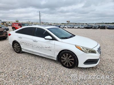 Czwarte zdjęcie samochodu z boku: 2017 HYUNDAI SONATA SPORT VIN:5NPE34AF5HH465069 - miniatura