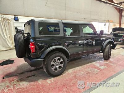 Trzecie zdjęcie samochodu z tyłu: 2026 FORD BRONCO BIG BEND VIN:1FMDE7BHXTLA82381 - miniatura