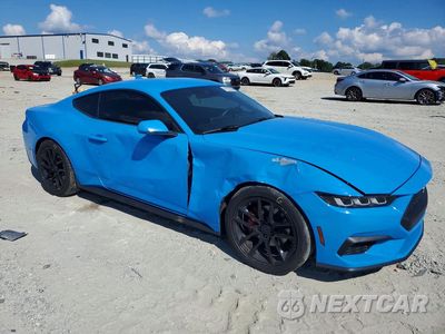 Czwarte zdjęcie samochodu z boku: 2024 FORD MUSTANG VIN:1FA6P8TH8R5122035 - miniatura