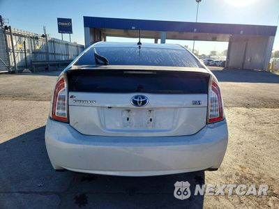 Zdjęcie 6 z 12 samochodu: 2012 TOYOTA PRIUS THREE VIN:JTDKN3DU0C1539449 - miniatura