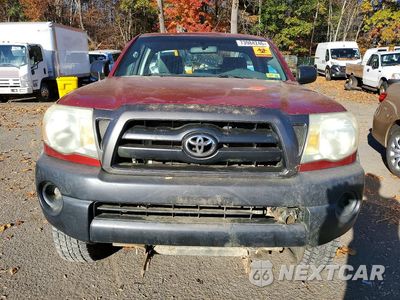 Piąte zdjęcie samochodu w środku: 2005 TOYOTA TACOMA BASE VIN:5TEPX42N75Z042585 - miniatura