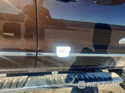 Zdjęcie 12 z 13 samochodu: 2018 CHEVROLET SILVERADO K2500 HIGH COUNTRY VIN:1GC1KXEYXJF121509 - miniatura