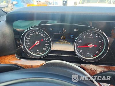 Zdjęcie 9 z 12 samochodu: 2018 MERCEDES-BENZ E 300 4MATIC VIN:WDDZF4KB7JA362842 - miniatura