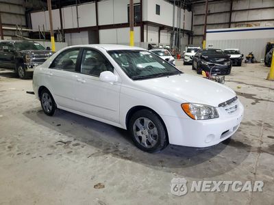 Czwarte zdjęcie samochodu z boku: 2006 KIA SPECTRA EX VIN:KNAFE121465235808 - miniatura