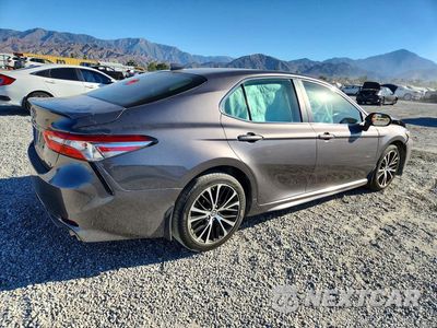 Trzecie zdjęcie samochodu z tyłu: 2019 TOYOTA CAMRY SE VIN:4T1B11HK3KU684826 - miniatura