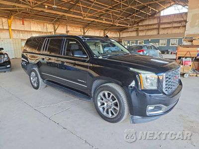 Czwarte zdjęcie samochodu z boku: 2020 GMC YUKON XL DENALI VIN:1GKS1HKJXLR189092 - miniatura