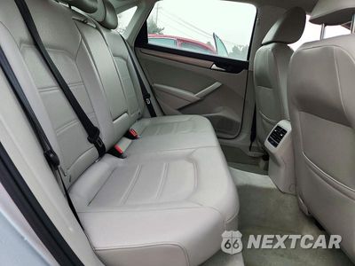 Zdjęcie 10 z 12 samochodu: 2014 VOLKSWAGEN PASSAT SE VIN:1VWBS7A36EC028070 - miniatura