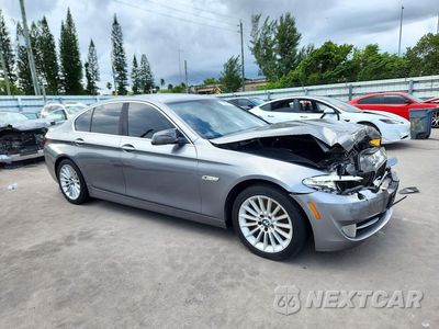 Czwarte zdjęcie samochodu z boku: 2013 BMW 535 I VIN:WBAFR7C53DC827864 - miniatura