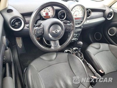 Zdjęcie 8 z 12 samochodu: 2011 MINI COOPER S VIN:WMWSV3C57BTY14910 - miniatura