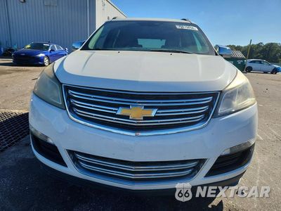 Piąte zdjęcie samochodu w środku: 2017 CHEVROLET TRAVERSE LS VIN:1GNKRFEDXHJ312305 - miniatura