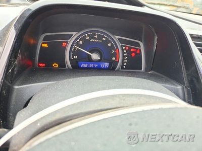 Zdjęcie 9 z 12 samochodu: 2007 HONDA CIVIC EX VIN:2HGFG12817H546098 - miniatura