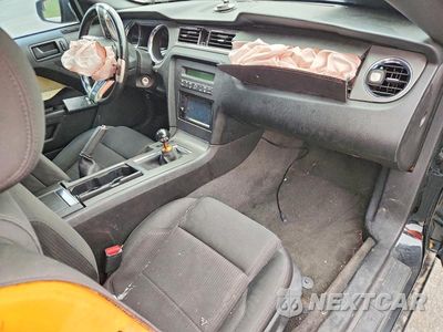 Zdjęcie 8 z 13 samochodu: 2010 FORD MUSTANG VIN:1ZVBP8AN1A5120260 - miniatura