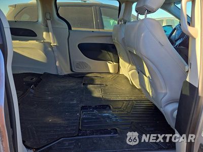 Zdjęcie 11 z 13 samochodu: 2018 CHRYSLER PACIFICA TOURING L VIN:2C4RC1BG8JR212330 - miniatura