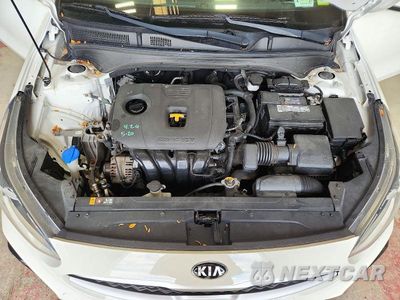 Zdjęcie 11 z 12 samochodu: 2020 KIA FORTE LXS VIN:3KPF24AD1LE160851 - miniatura