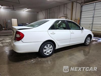 Trzecie zdjęcie samochodu z tyłu: 2004 TOYOTA CAMRY LE VIN:4T1BE32K24U294053 - miniatura