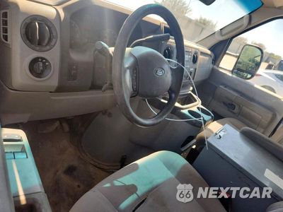 Zdjęcie 8 z 13 samochodu: 2014 FORD ECONOLINE E150 VAN VIN:1FTNE1EW3EDA72241 - miniatura