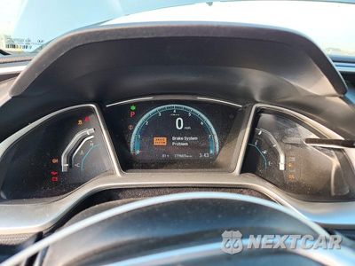 Zdjęcie 9 z 12 samochodu: 2017 HONDA CIVIC EX VIN:19XFC2F75HE052485 - miniatura