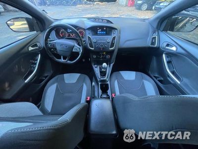 Zdjęcie 9 z 13 samochodu: 2018 FORD FOCUS ST VIN:1FADP3L99JL213446 - miniatura