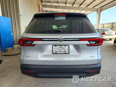 Zdjęcie 6 z 13 samochodu: 2025 TOYOTA GRAND HIGHLANDER XLE VIN:5TDABAA54SS003210 - miniatura