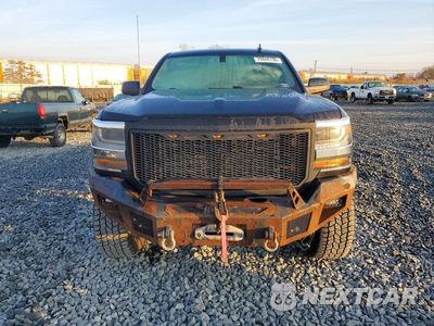 Piąte zdjęcie samochodu w środku: 2018 CHEVROLET SILVERADO K1500 LT VIN:3GCUKREC2JG187967 - miniatura